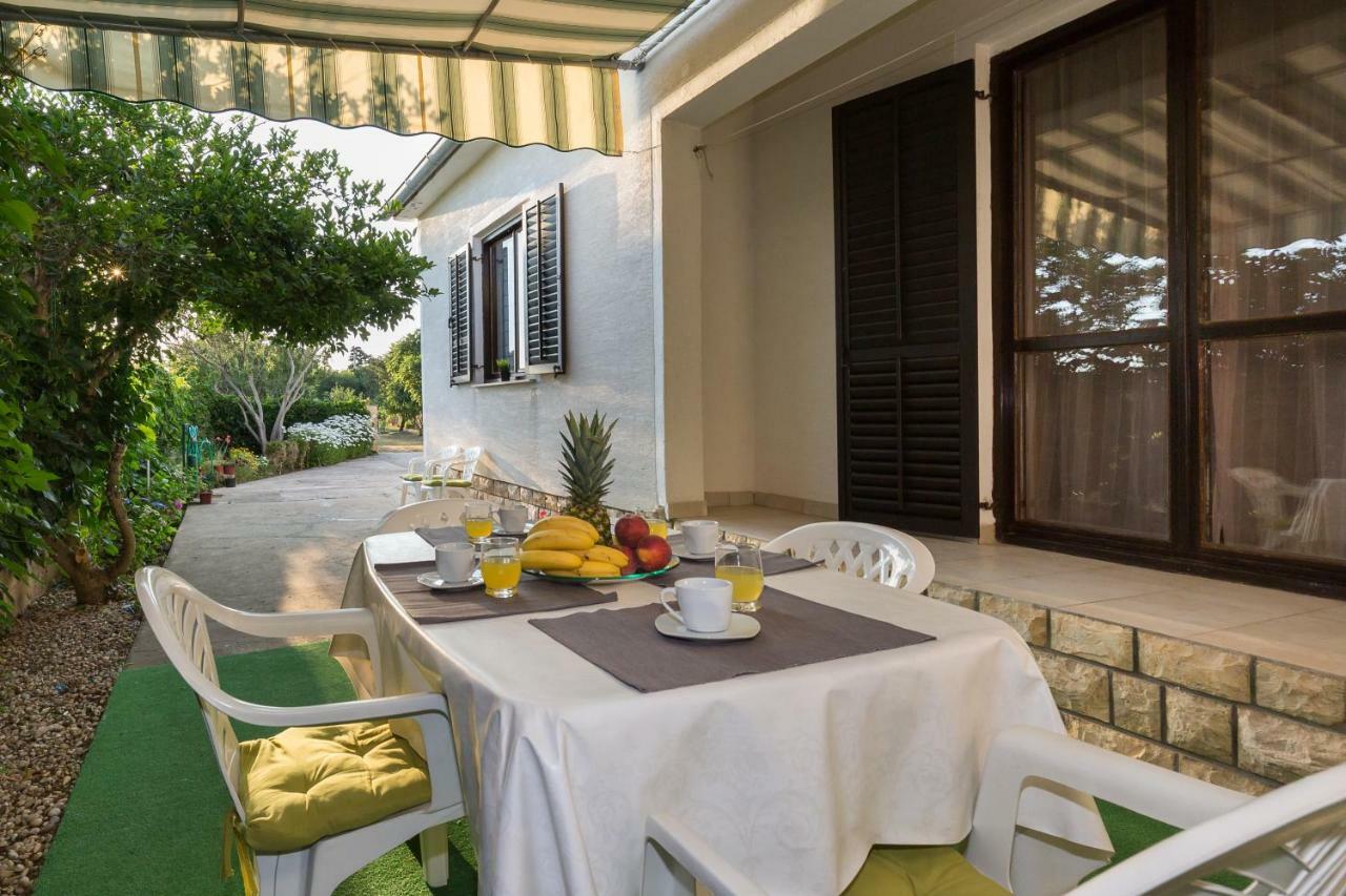 Cozy Apartment Josipa Privlaka  Exterior photo